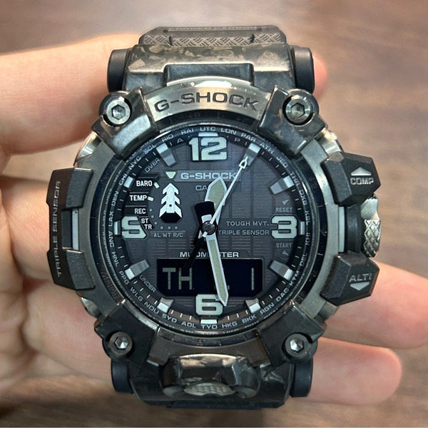 [Pre-Owned] Casio G-Shock Mudmaster GWG-2000-1A1 Forged Carbon Tough Solar Men Watch