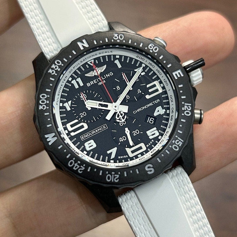 [Pre-Owned] Breitling Endurance Pro 38 White Carbon Quartz Chronograph Women Watch