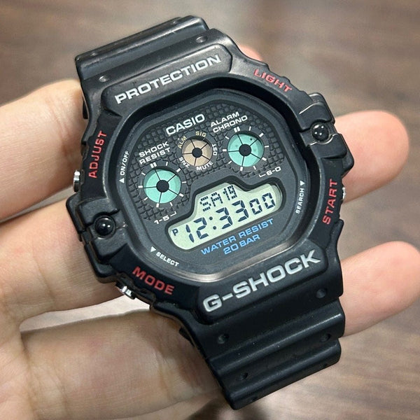 [Pre-Owned] Casio G-Shock DW-5900-1 Tapak Kucing Digital Men Watch