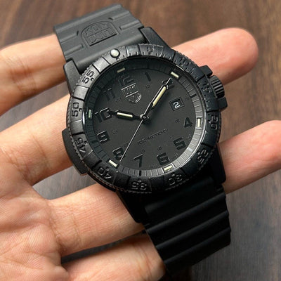 [Pre-Owned] Luminox Leatherback Sea Turtle Giant 0321 Black Carbon Quartz Men Watch
