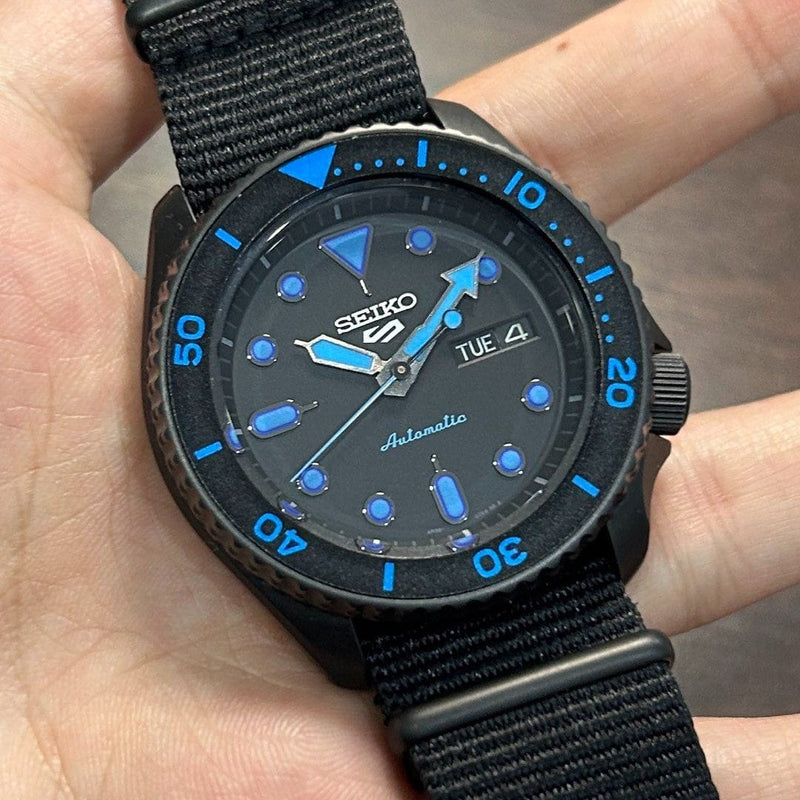 [Pre-Owned] Seiko 5 Sports SRPD81K1 Blue Automatic Men Watch
