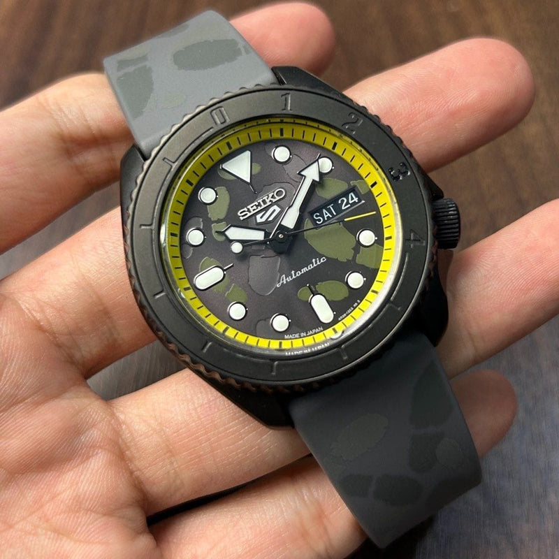 [Pre-Owned] Seiko 5 Sports X One Piece Sanji SBSA155 Limited 5000 Automatic Men Watch