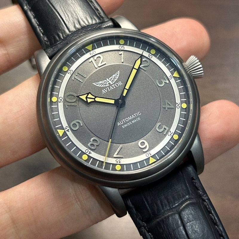 [Pre-Owned] Aviator Douglas Dakota Limited 950 Automatic Men Watch