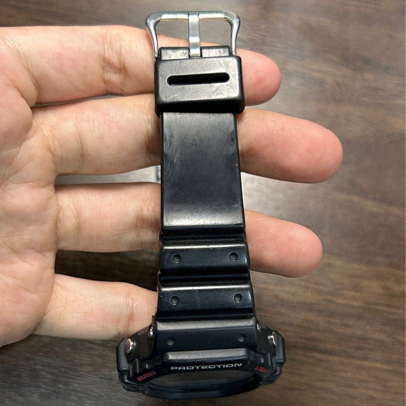 [Pre-Owned] Casio G-Shock DW-5900-1 Tapak Kucing Digital Men Watch