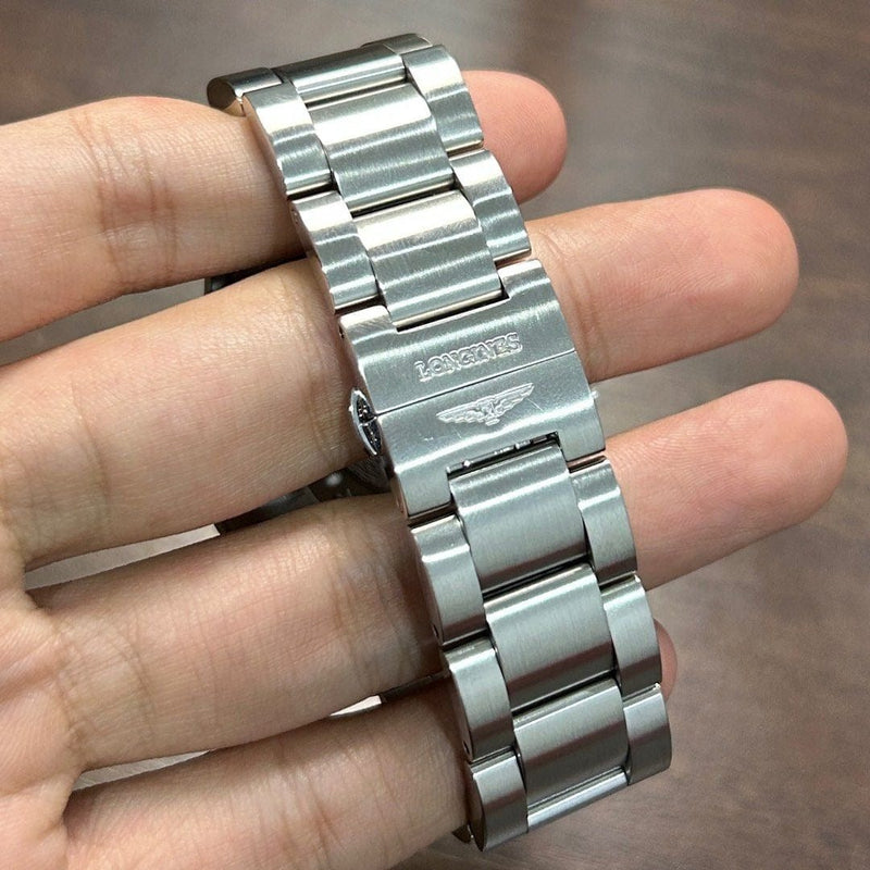 [Pre-Owned] Longines Conquest VHP 43mm L37264766 Quartz Men Watch