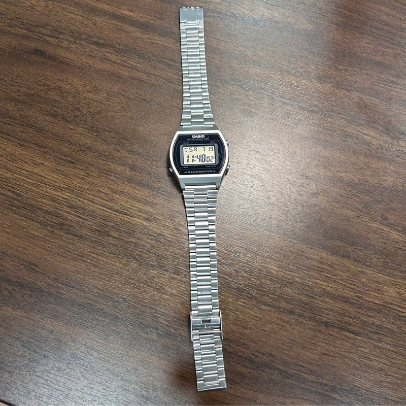 [Pre-Owned] Casio Vintage B640WD-1AV Stainless Steel Unisex Watch