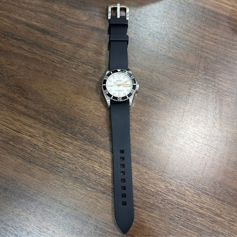 [Pre-Owned] Seiko SKX021 38mm Diver Style Automatic Men Watch