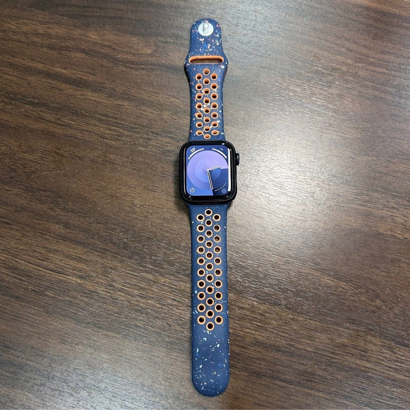 [Pre-Owned] Apple Watch SE 2 (40mm) Nike Edition Aluminium GPS Smartwatch