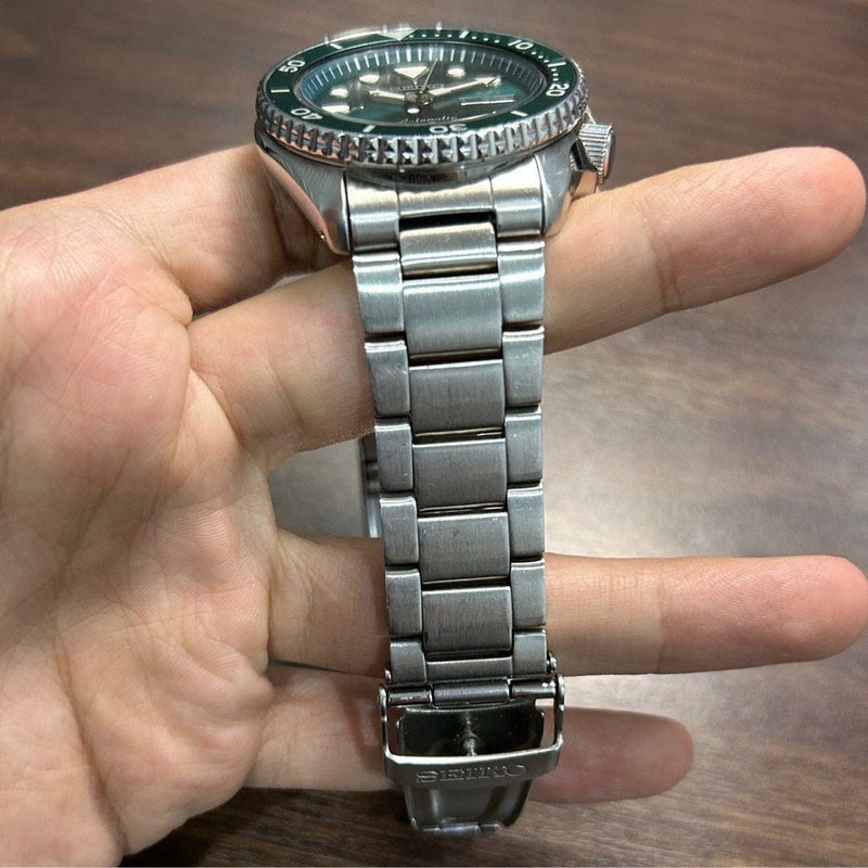 [Pre-Owned] Seiko 5 Sports Hulk Green SRPD61K1 Automatic Men Watch