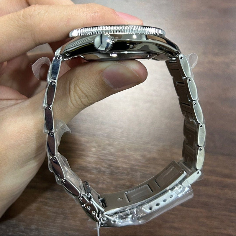 [Pre-Owned] Seiko Prospex MM200 Great Blue Hole SPB083J1 Automatic Men Watch