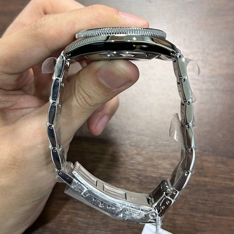 [Pre-Owned] Seiko Prospex MM200 Great Blue Hole SPB083J1 Automatic Men Watch