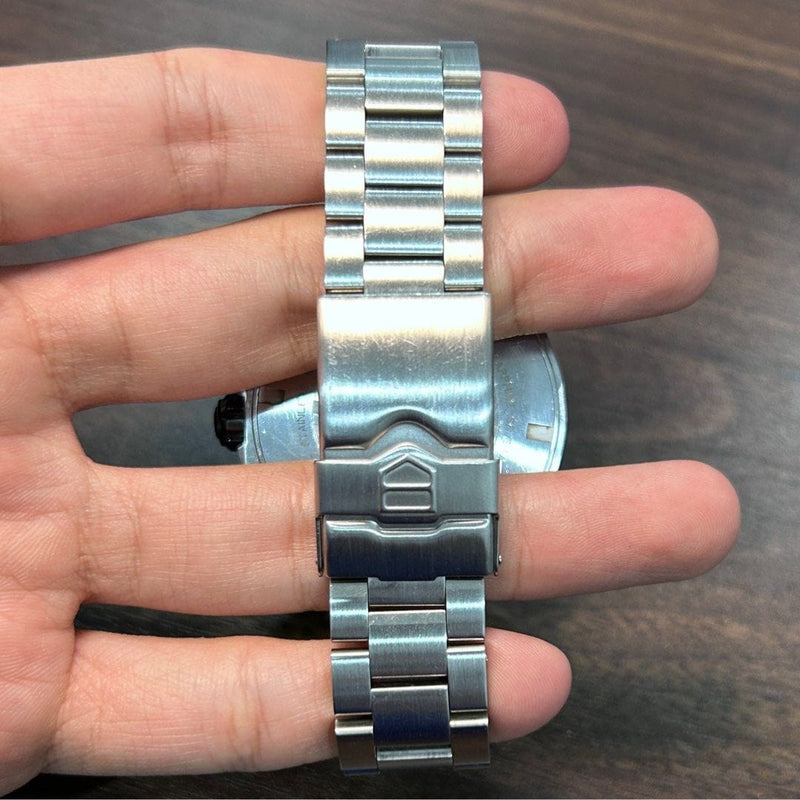 [Pre-Owned] Tag Heuer Formula 1 CAZ1110 Quartz Chronograph Men Watch